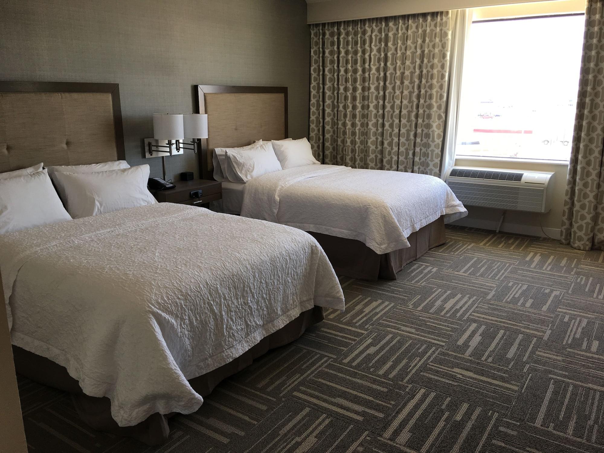 Hampton Inn McPherson Exterior foto