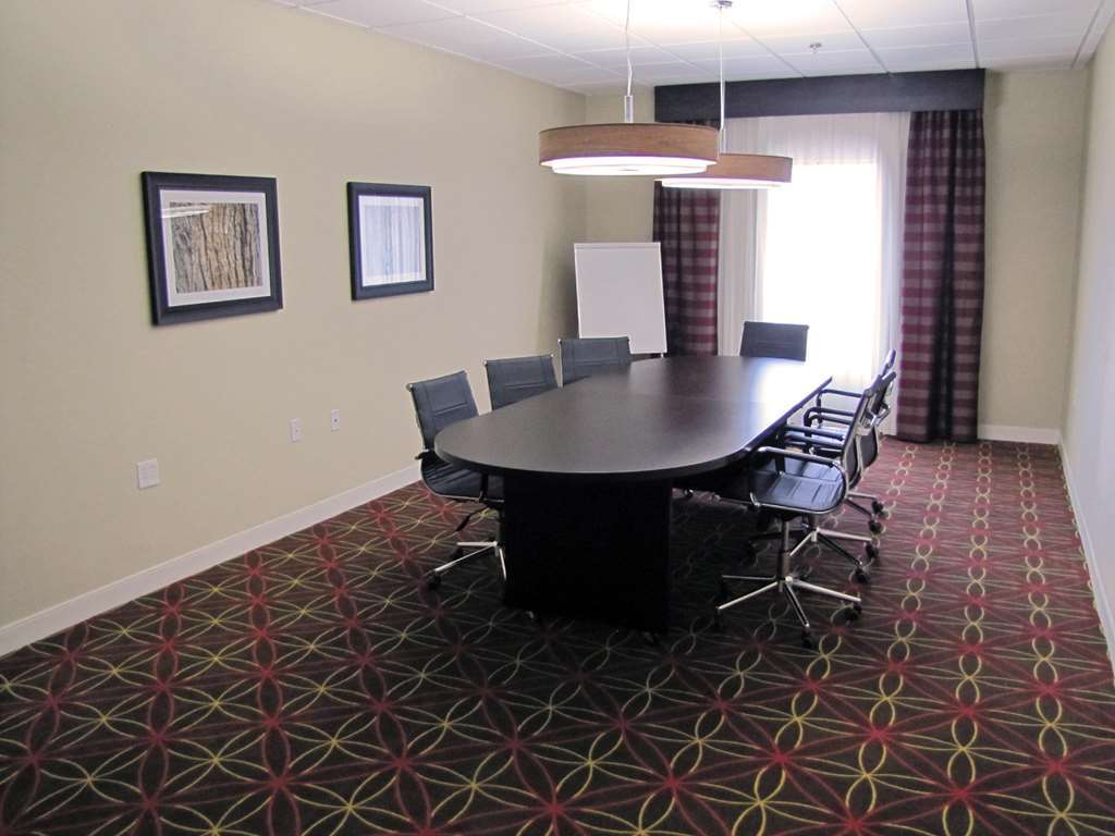 Hampton Inn McPherson Einrichtungen foto